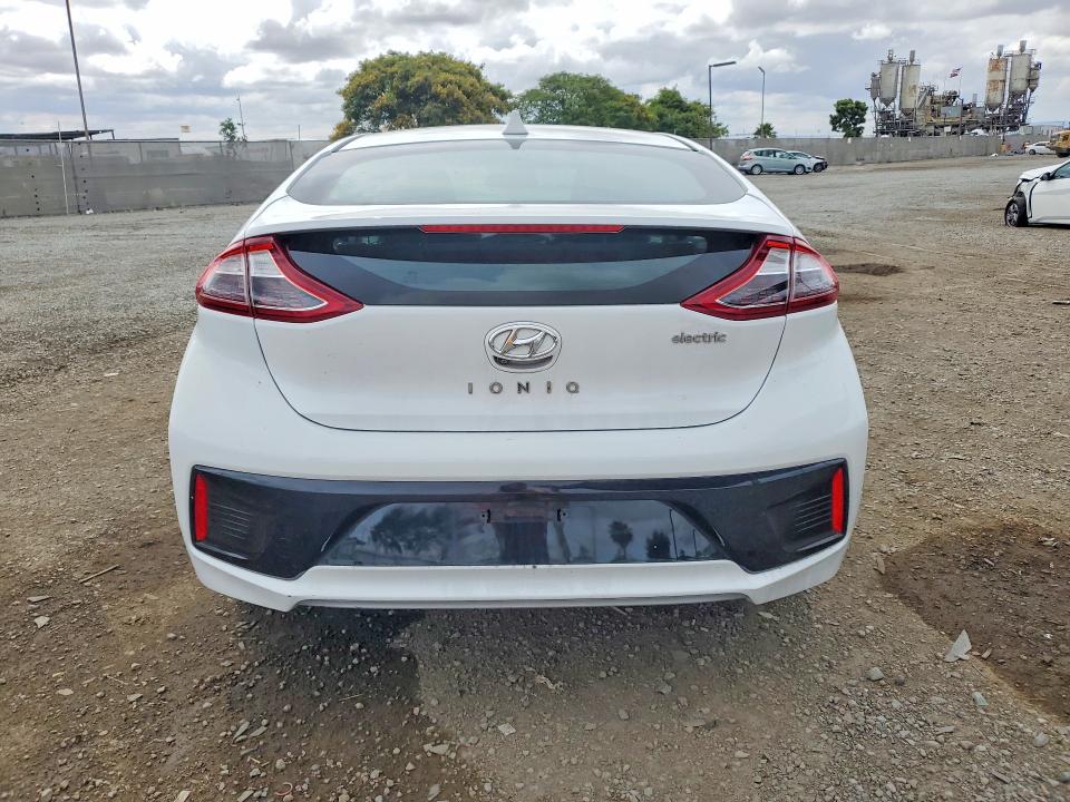 2019 Hyundai Ioniq Electric მანქანა იყიდება აუქციონზე, vin: KMHC75LH3KU045514, აუქციონის ნომერი: 52215106