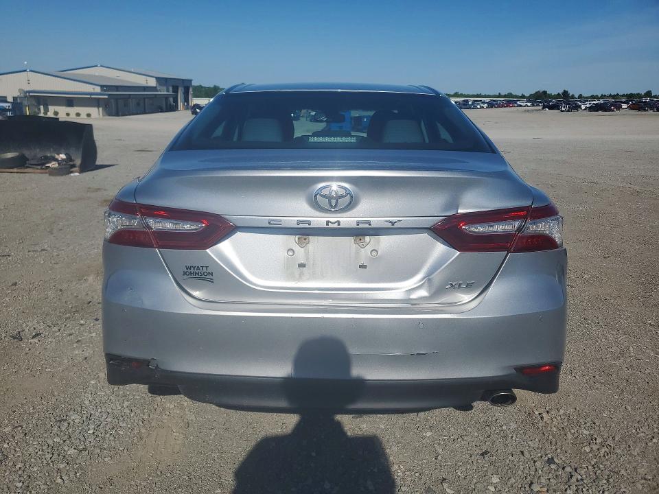 Aukcja sprzedaży 2018 Toyota Camry, vin: 4T1B11HK1JU023746, numer aukcji: 53055826