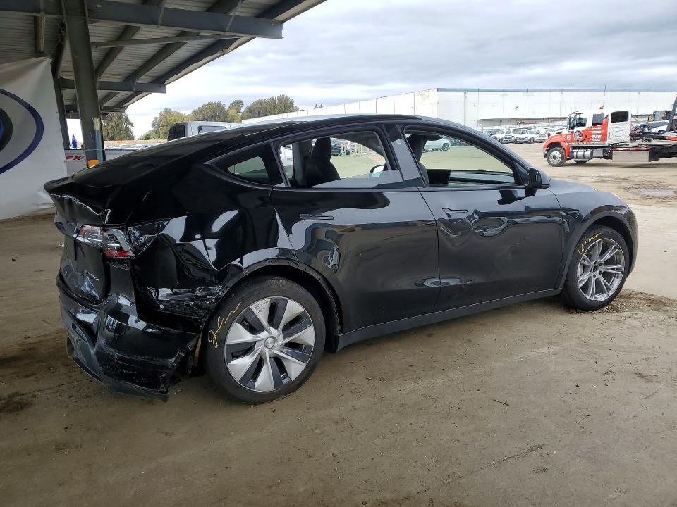 Продажа на аукционе авто 2024 Tesla Model Y, vin: 7SAYGAEE4RF011402, номер лота: 52576046