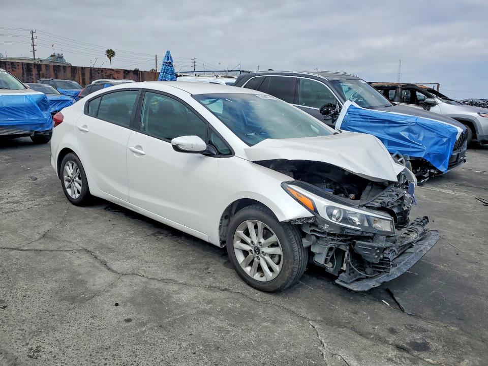 53948916 :رقم المزاد ، 3KPFL4A71HE117058 vin ، 2017 Kia Forte مزاد بيع