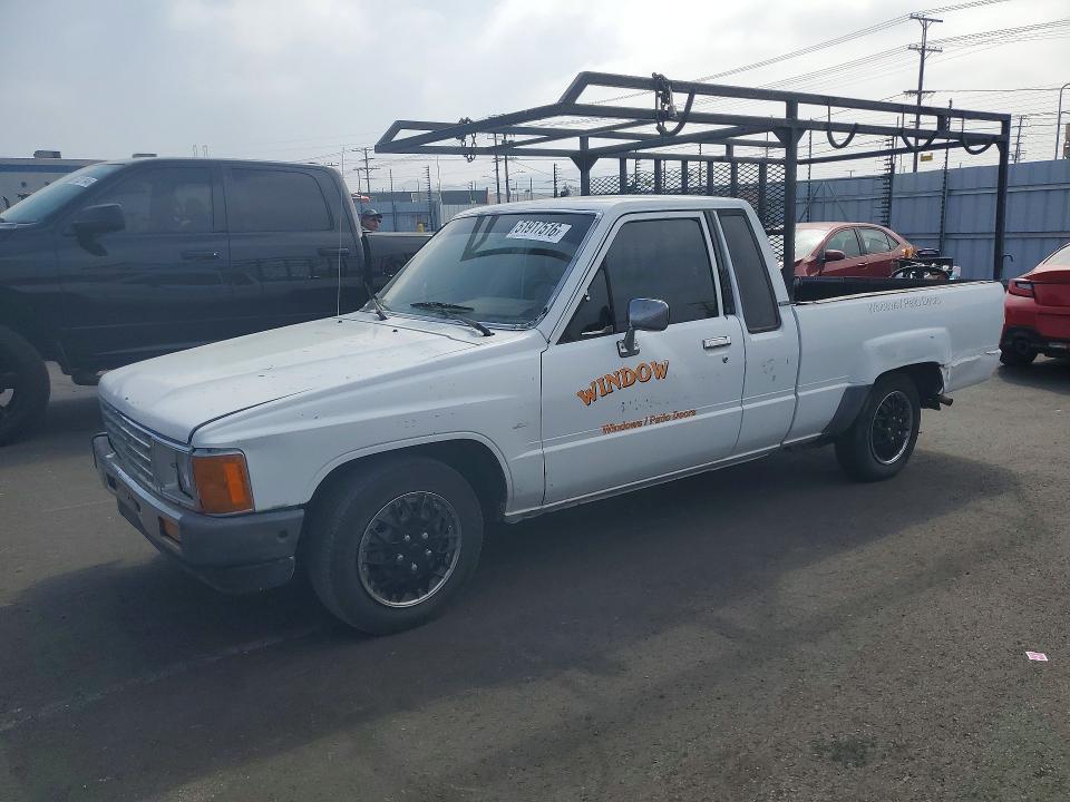 1985 Toyota Pickup მანქანა იყიდება აუქციონზე, vin: JT4RN56D1F5039059, აუქციონის ნომერი: 51917516