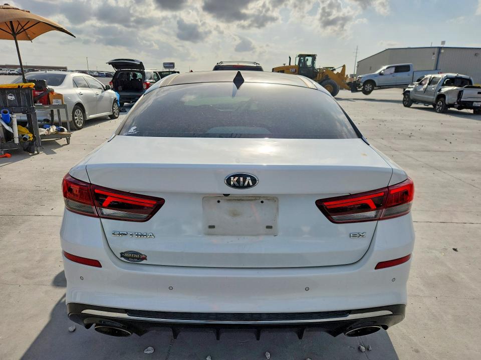 2020 Kia Optima მანქანა იყიდება აუქციონზე, vin: 5XXGU4L12LG405617, აუქციონის ნომერი: 54145586