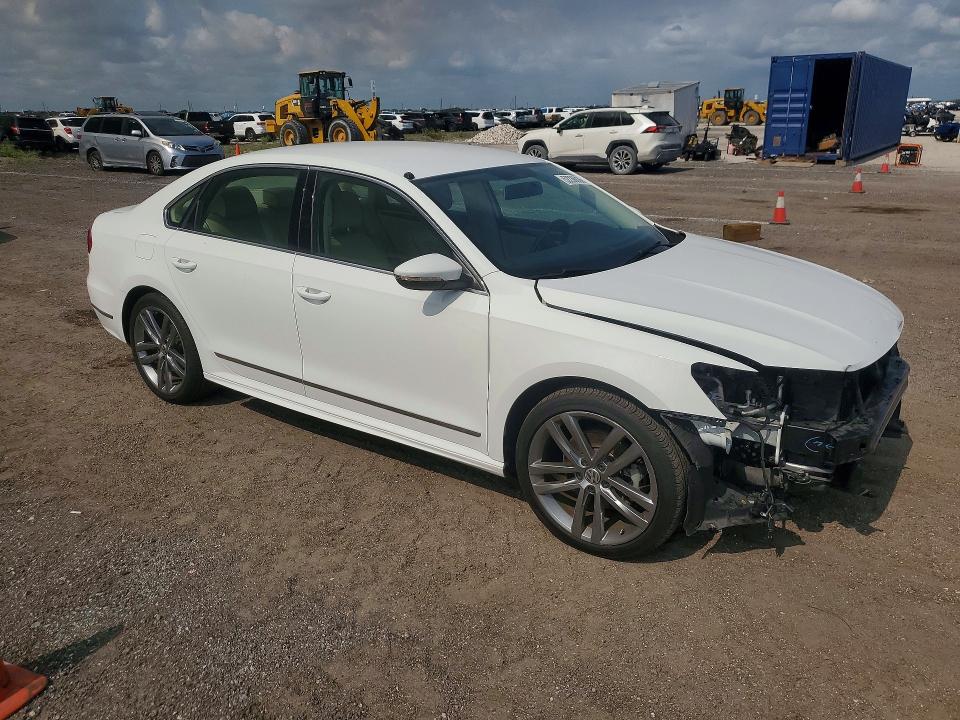 Продаж на аукціоні авто 2016 Volkswagen Passat, vin: 1VWAT7A37GC063860, номер лоту: 52236036