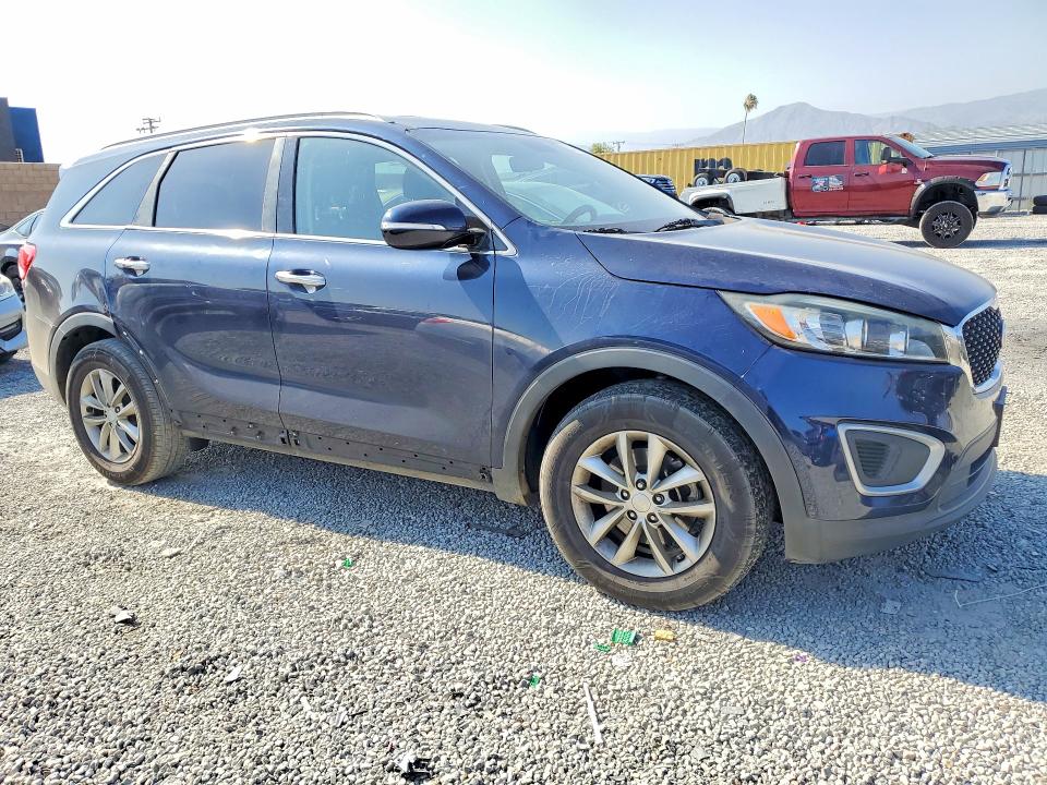 53793236 :رقم المزاد ، 5XYPG4A56JG360932 vin ، 2018 Kia Sorento مزاد بيع