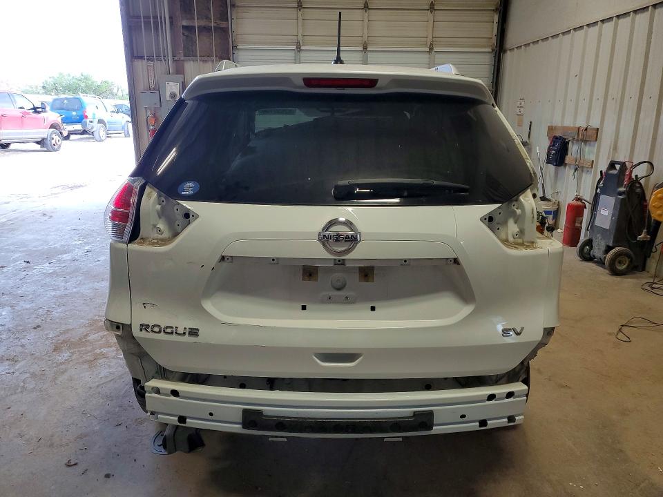 Продажа на аукционе авто 2016 Nissan Rogue, vin: KNMAT2MT5GP647944, номер лота: 52532196