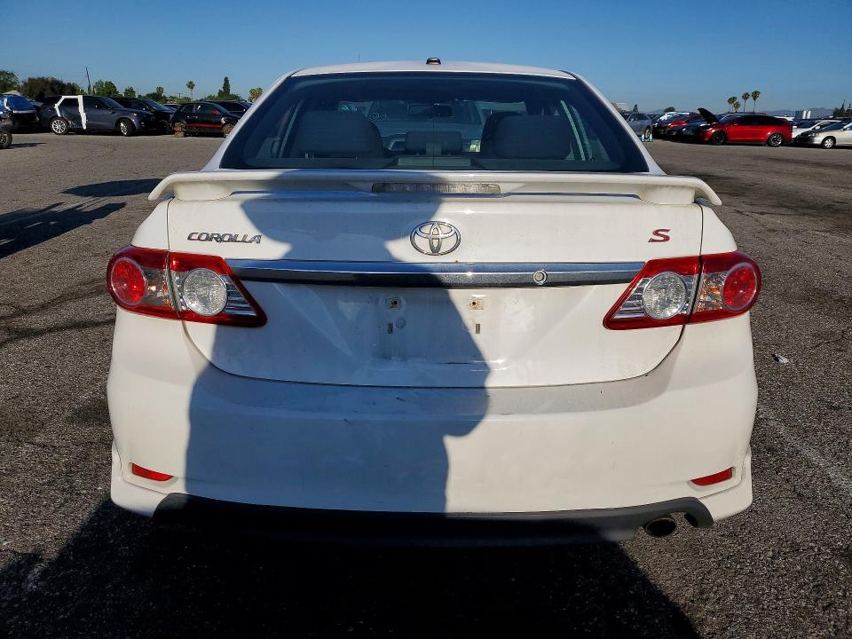 2013 Toyota Corolla მანქანა იყიდება აუქციონზე, vin: 5YFBU4EE5DP094140, აუქციონის ნომერი: 52460566