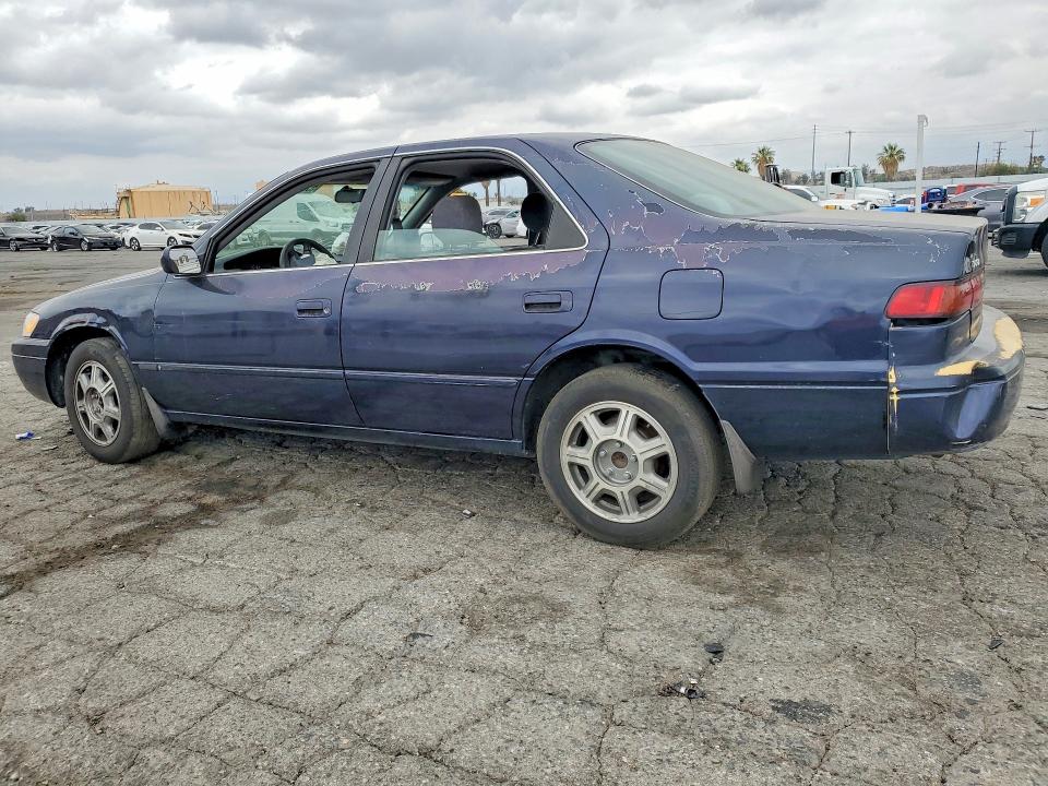 1998 Toyota Camry მანქანა იყიდება აუქციონზე, vin: JT2BG22K9W0130858, აუქციონის ნომერი: 55058756