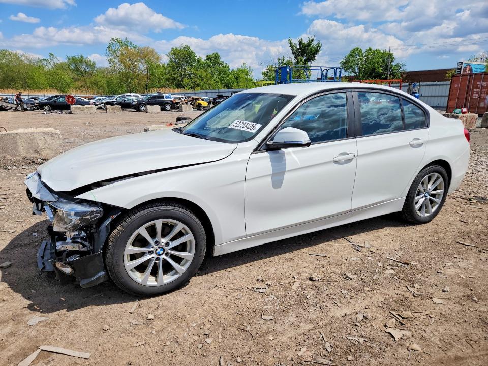 2018 Bmw 320 მანქანა იყიდება აუქციონზე, vin: WBA8A3C57JA486923, აუქციონის ნომერი: 52230426
