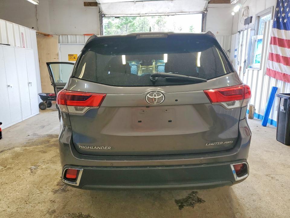 53425346 :رقم المزاد ، 5TDDZRFH0KS727714 vin ، 2019 Toyota Highlander مزاد بيع