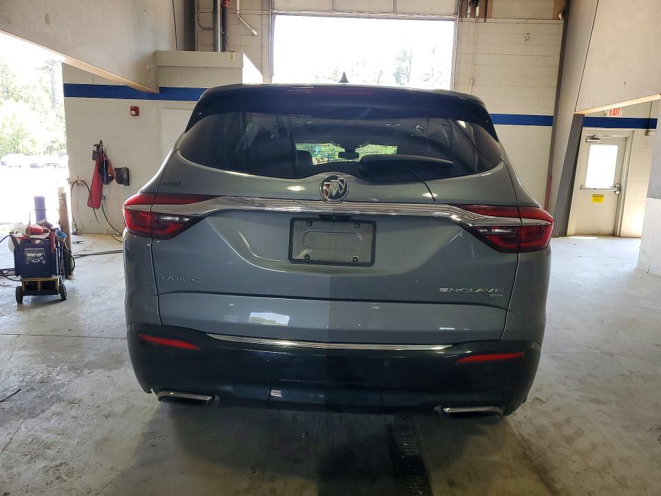 53617766 :رقم المزاد ، 5GAEVCKW5JJ168241 vin ، 2018 Buick Enclave مزاد بيع