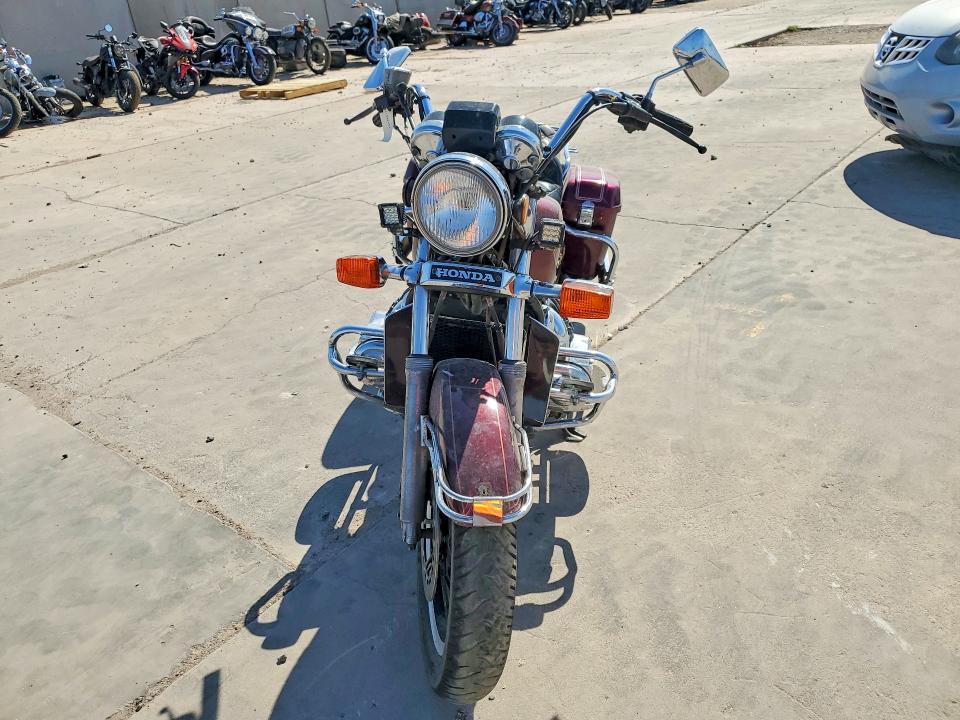 53279896 :رقم المزاد ، 1HFSC0200CA223785 vin ، 1982 Honda Gl1100 مزاد بيع