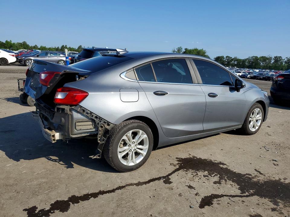 55273736 :رقم المزاد ، 1G1BE5SM4K7139249 vin ، 2019 Chevrolet Cruze مزاد بيع