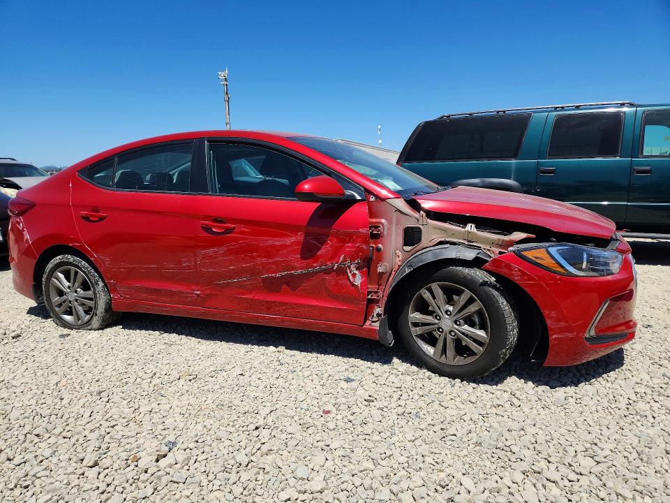 2018 Hyundai Elantra მანქანა იყიდება აუქციონზე, vin: 5NPD84LF2JH264262, აუქციონის ნომერი: 54727646