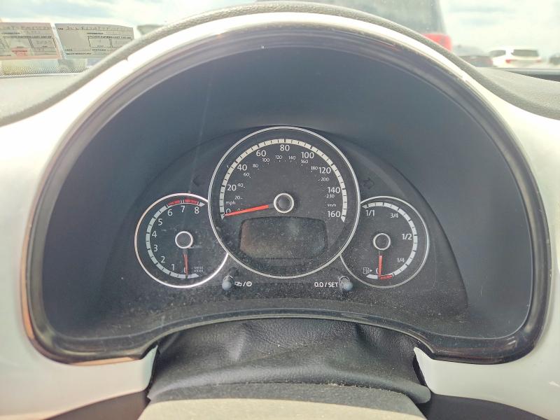 53012746 :رقم المزاد ، 3VWF17AT9FM655270 vin ، 2015 Volkswagen Beetle مزاد بيع