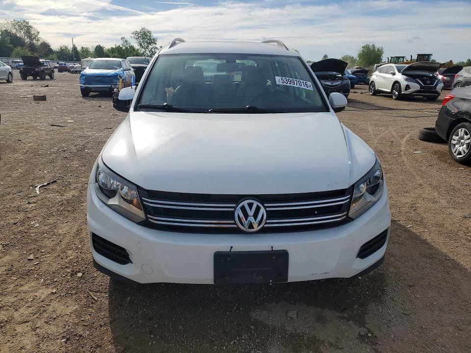 Продажа на аукционе авто 2016 Volkswagen Tiguan, vin: WVGBV7AX2GW611858, номер лота: 53997016