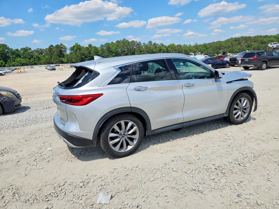 53526746 :رقم المزاد ، 3PCAJ5M18LF104713 vin ، 2020 Infiniti Qx50 مزاد بيع