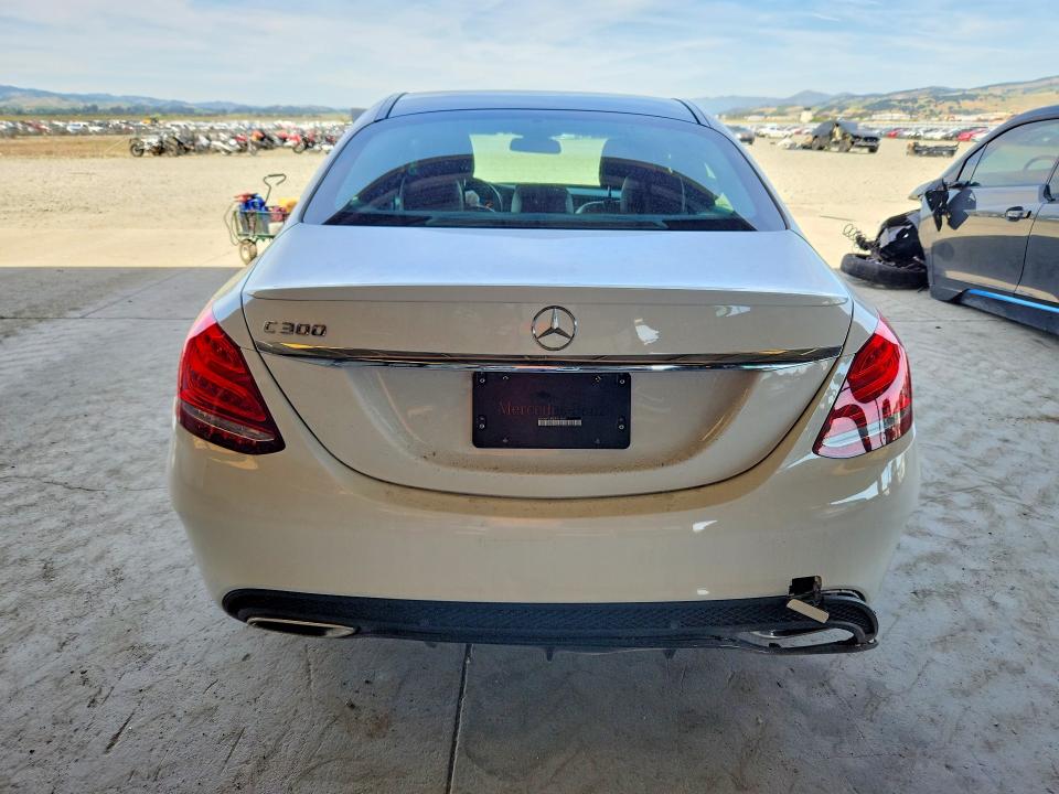 53305926 :رقم المزاد ، WDDWF4JB2JR414836 vin ، 2018 Mercedes-benz C مزاد بيع