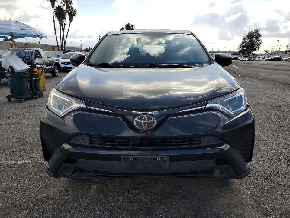 51985086 :رقم المزاد ، 2T3ZFREV0HW388188 vin ، 2017 Toyota Rav4 مزاد بيع