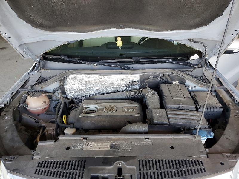 2011 Volkswagen Tiguan მანქანა იყიდება აუქციონზე, vin: WVGAV7AX7BW515325, აუქციონის ნომერი: 53105246