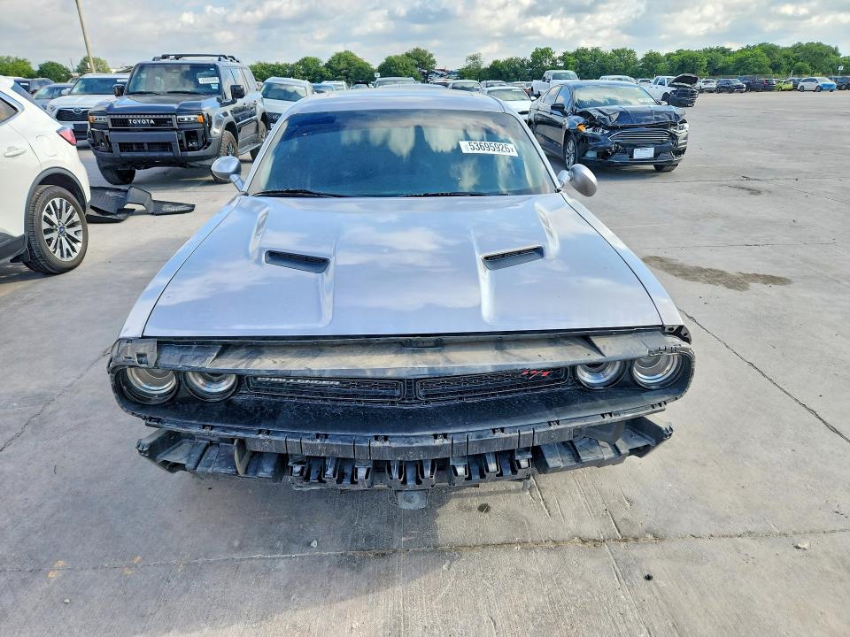 53695926 :رقم المزاد ، 2C3CDZFJXFH850183 vin ، 2015 Dodge Challenger مزاد بيع