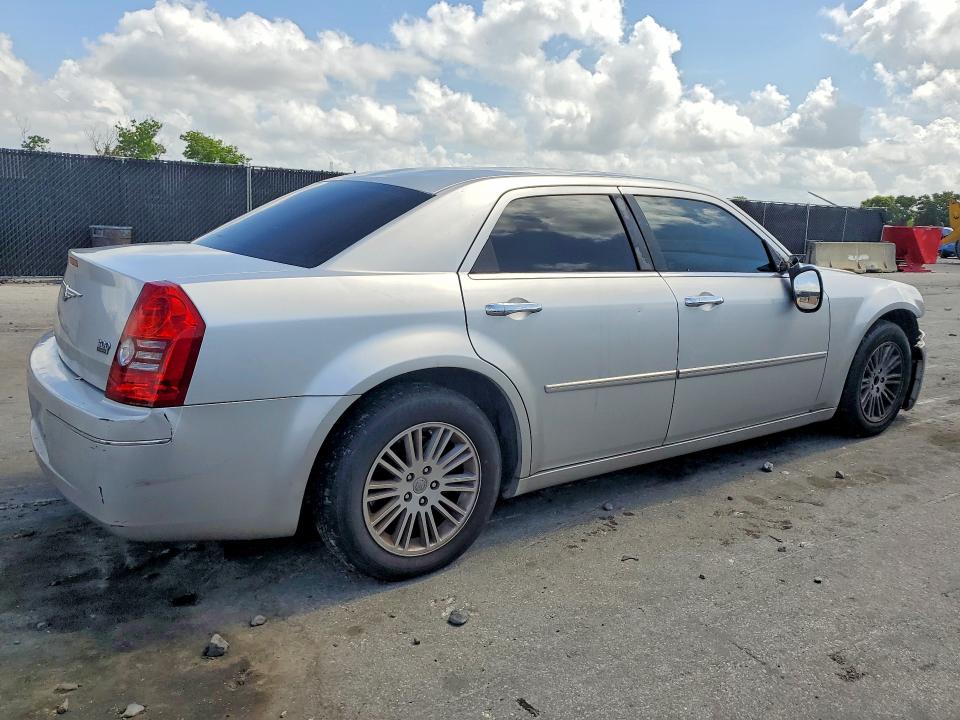 Продажа на аукционе авто 2010 Chrysler 300, vin: 2C3CA4CD1AH249800, номер лота: 55047526