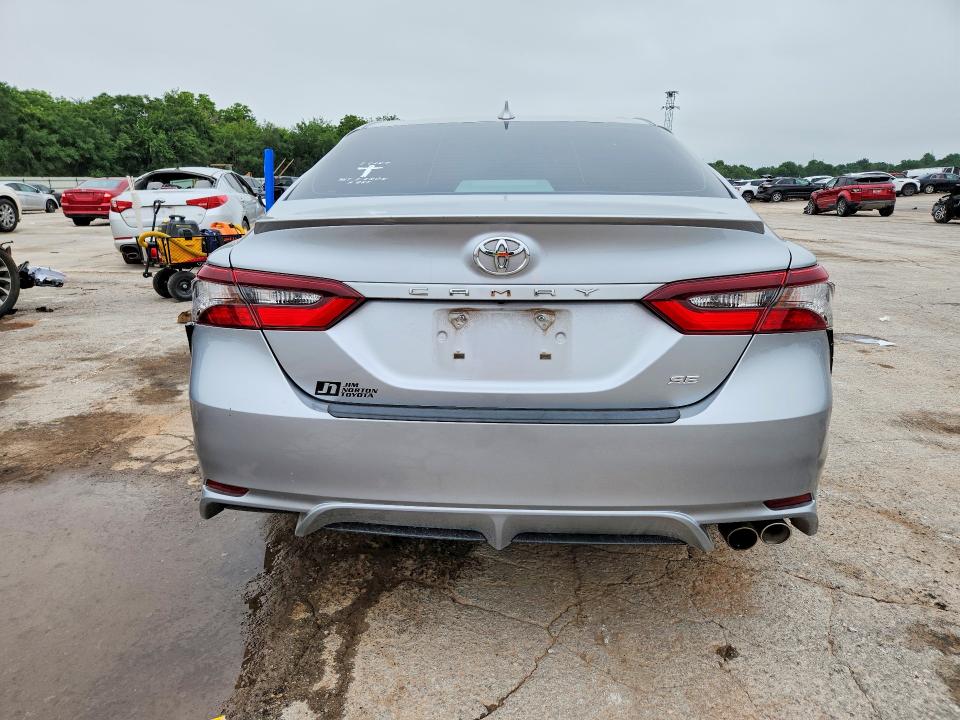 Продаж на аукціоні авто 2022 Toyota Camry, vin: 4T1G11AKXNU621260, номер лоту: 54152096