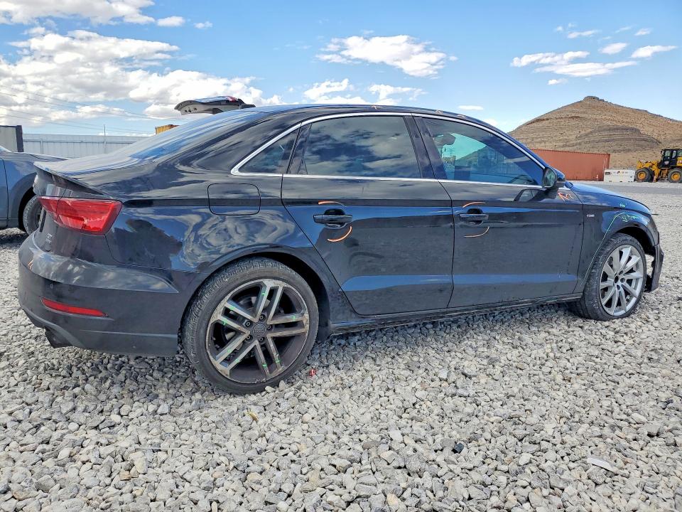 Продаж на аукціоні авто 2018 Audi A3, vin: WAUJ8GFFXJ1019309, номер лоту: 55152066