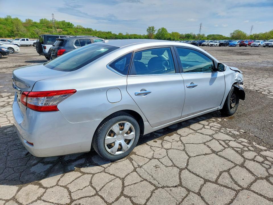 2015 Nissan Sentra მანქანა იყიდება აუქციონზე, vin: 3N1AB7AP1FY233373, აუქციონის ნომერი: 51703396