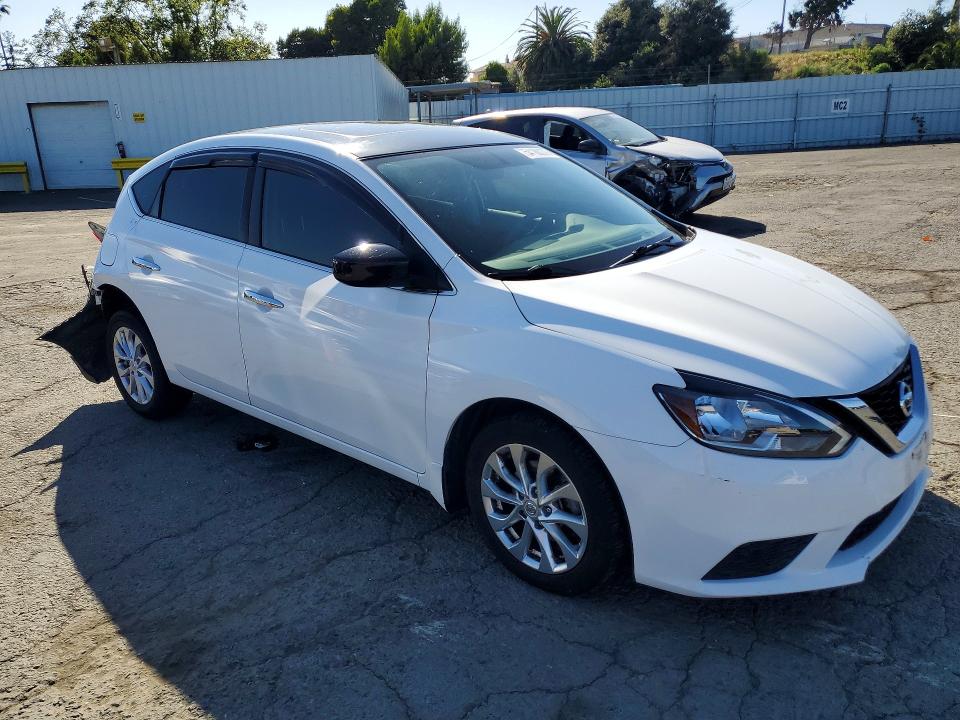 2017 Nissan Sentra მანქანა იყიდება აუქციონზე, vin: 3N1AB7AP3HY273246, აუქციონის ნომერი: 54188276
