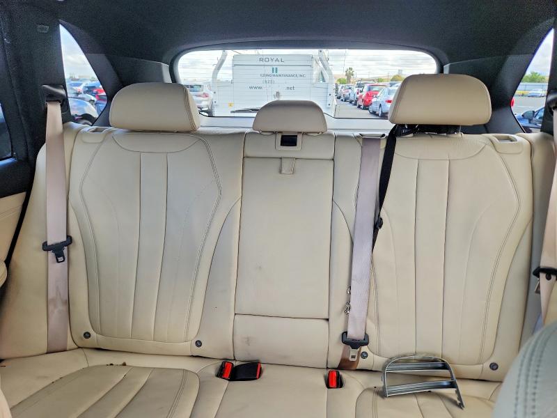 55365746 :رقم المزاد ، 5UXKR2C39H0X05678 vin ، 2017 Bmw X5 مزاد بيع