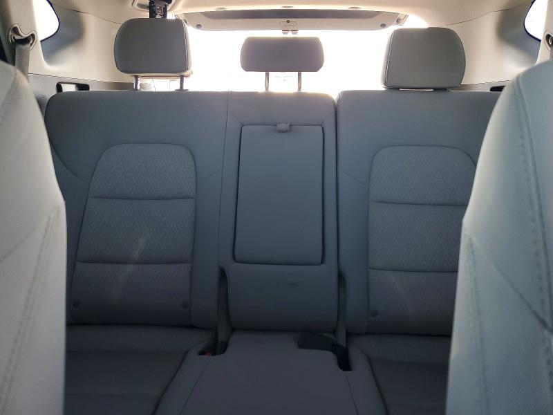 52695816 :رقم المزاد ، KM8J33A28JU668728 vin ، 2018 Hyundai Tucson مزاد بيع