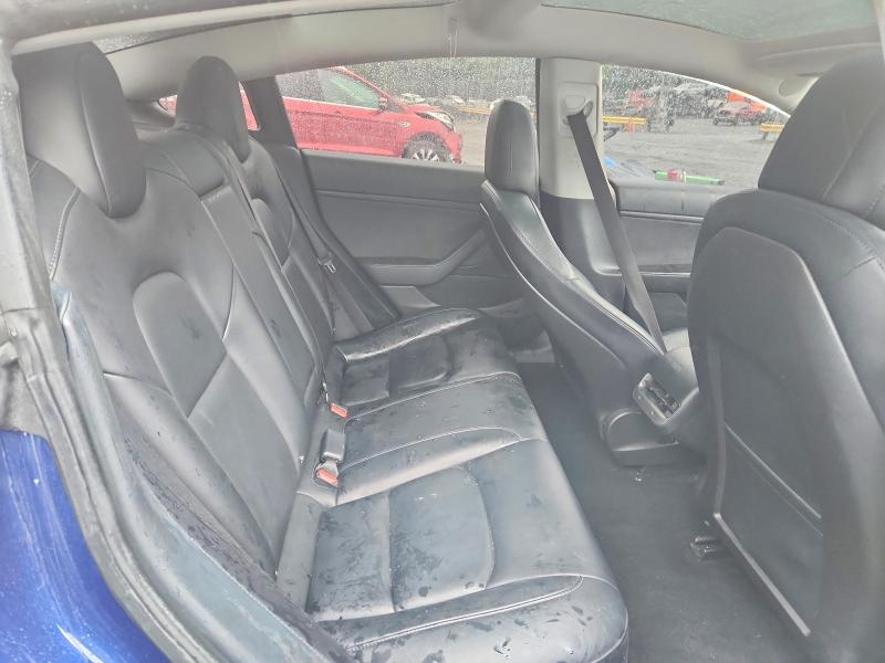 54577096 :رقم المزاد ، 5YJ3E1EA9JF110196 vin ، 2018 Tesla Model 3 مزاد بيع