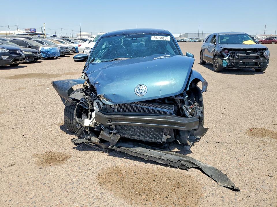 Продажа на аукционе авто 2018 Volkswagen Beetle, vin: 3VWFD7AT3JM707010, номер лота: 52851876