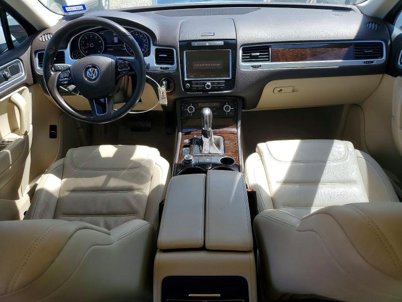 52270496 :رقم المزاد ، WVGEF9BPXDD010483 vin ، 2013 Volkswagen Touareg مزاد بيع
