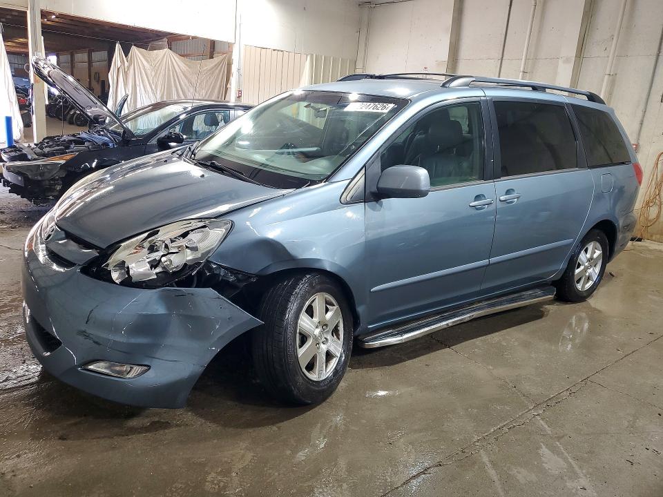 52247626 :رقم المزاد ، 5TDZK22C68S211765 vin ، 2008 Toyota Sienna مزاد بيع