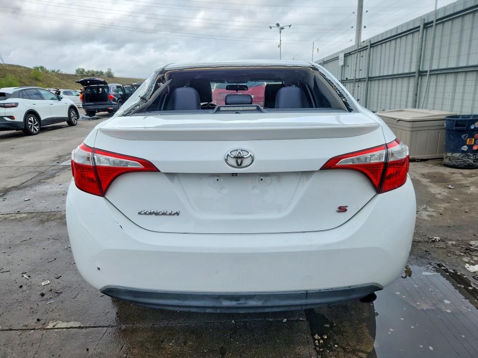 Продажа на аукционе авто 2015 Toyota Corolla, vin: 5YFBURHE5FP333021, номер лота: 54180206