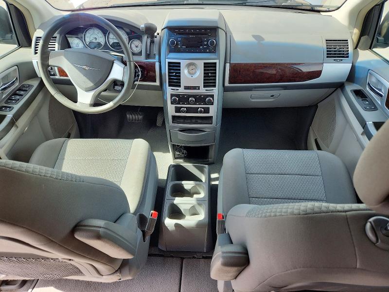 52088116 :رقم المزاد ، 2A4RR5D1XAR271453 vin ، 2010 Chrysler Town & Country مزاد بيع