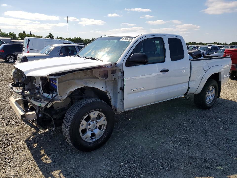 52505226 :رقم المزاد ، 5TFTU4GN4DX050388 vin ، 2013 Toyota Tacoma مزاد بيع