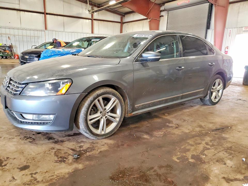 Продажа на аукционе авто 2013 Volkswagen Passat, vin: 1VWCN7A30DC132287, номер лота: 53357026