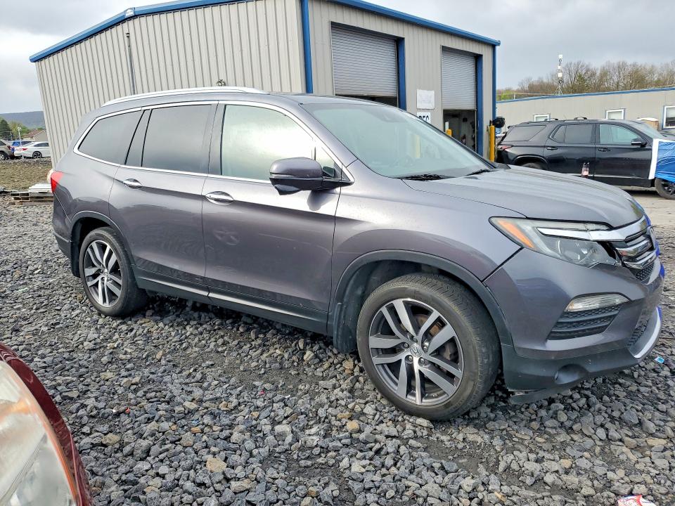 52128546 :رقم المزاد ، 5FNYF6H97JB017632 vin ، 2018 Honda Pilot مزاد بيع