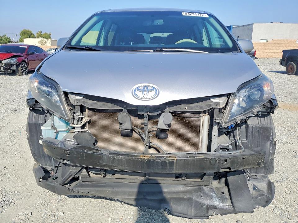 Продажа на аукционе авто 2014 Toyota Sienna, vin: 5TDXK3DC8ES506842, номер лота: 53294176