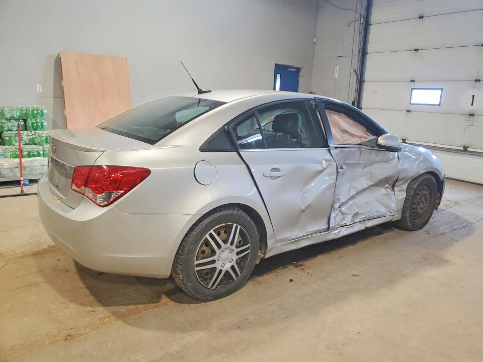 52223786 :رقم المزاد ، 1G1P75SZ7E7334021 vin ، 2014 Chevrolet Cruze مزاد بيع