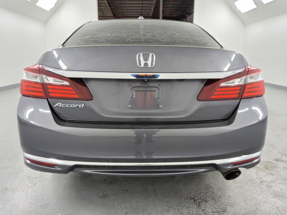 51768806 :رقم المزاد ، 1HGCR2F72HA095249 vin ، 2017 Honda Accord مزاد بيع