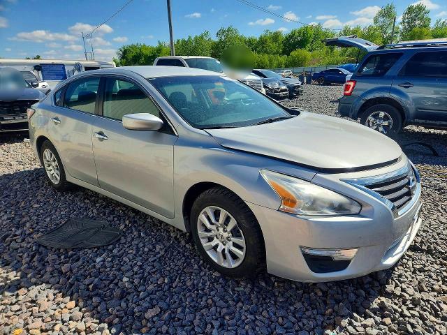2015 Nissan Altima მანქანა იყიდება აუქციონზე, vin: 1N4AL3AP8FN900736, აუქციონის ნომერი: 53340586