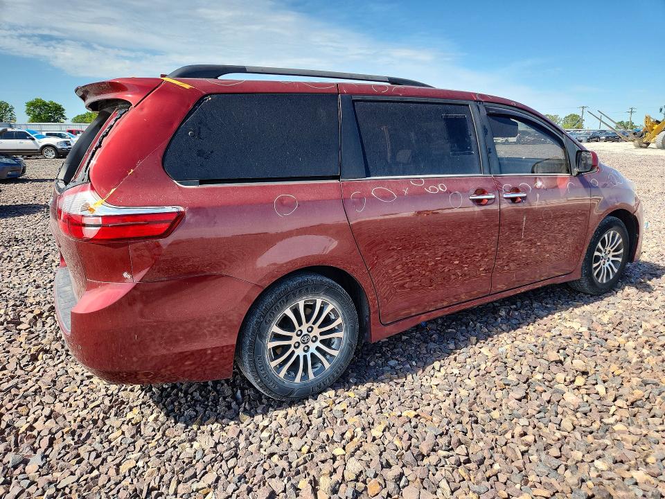 Продаж на аукціоні авто 2018 Toyota Sienna, vin: 5TDYZ3DCXJS927813, номер лоту: 52855256