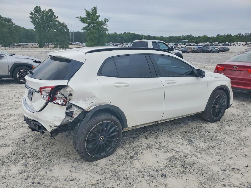 52161676 :رقم المزاد ، WDCTG4EB5JJ504821 vin ، 2018 Mercedes-benz Gla مزاد بيع