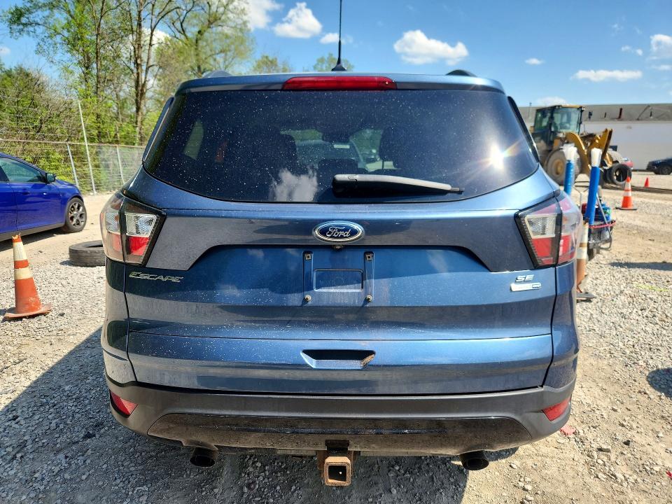 2018 Ford Escape მანქანა იყიდება აუქციონზე, vin: 1FMCU9GD9JUB81040, აუქციონის ნომერი: 54158736