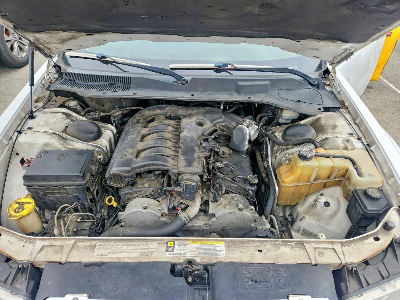 Auction sale of the 2010 Chrysler 300, vin: 2C3CA5CV6AH325946, lot number: 52015496