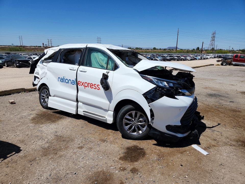 54678706 :رقم المزاد ، 5TDKSKFC6NS061311 vin ، 2022 Toyota Sienna مزاد بيع