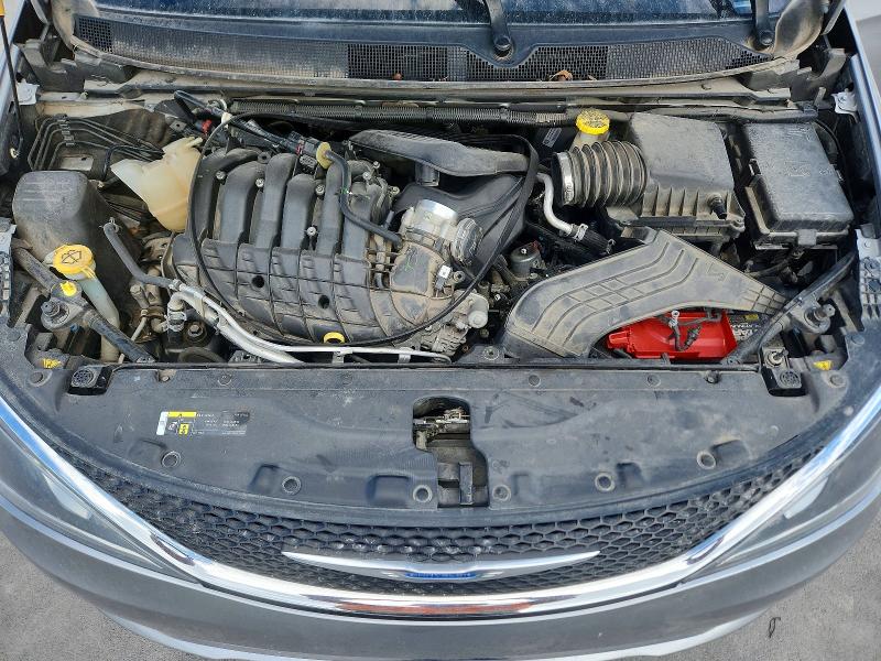 52843646 :رقم المزاد ، 2C4RC1GG9JR233115 vin ، 2018 Chrysler Pacifica مزاد بيع